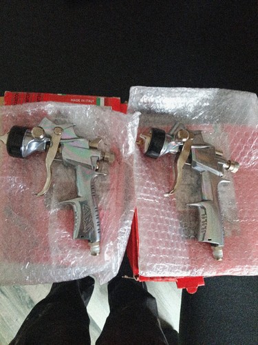 Sprayguns - sprayguns, x2